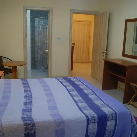Centre Apartment *